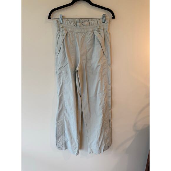 Athleta Parachute Pants Women's 2 Tint Green Trekkie High Rise Hiking Climbing - Picture 1 of 10